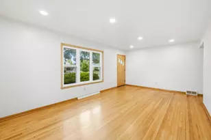3851 E Elser Ave, Cudahy, WI 53110 - Photo 14
