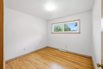 3851 E Elser Ave, Cudahy, WI 53110 - Photo 18