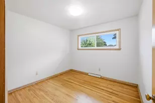 3851 E Elser Ave, Cudahy, WI 53110 - Photo 18