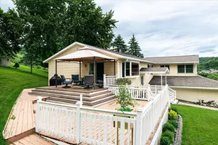 731 4th St, La Crescent, MN 55947 - Photo 8