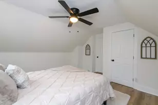 6908 W Allerton Ave, Greenfield, WI 53220 - Photo 24