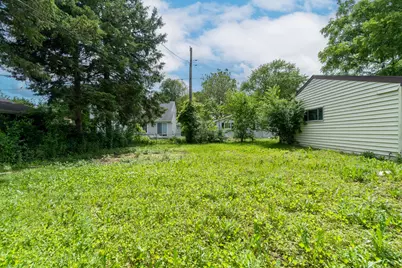 8091 N Pingree Ave, Milwaukee, WI 53224 - Photo 32