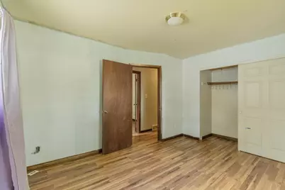8091 N Pingree Ave, Milwaukee, WI 53224 - Photo 16