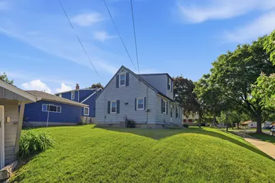 8001 W Kathryn Ave, Milwaukee, WI 53218 - Photo 6