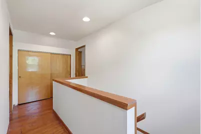 8001 W Kathryn Ave, Milwaukee, WI 53218 - Photo 10