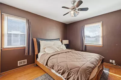 8001 W Kathryn Ave, Milwaukee, WI 53218 - Photo 22