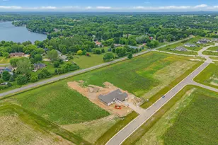 W297N8135 Meadow Bliss Dr, Lisbon, WI 53089 - Photo 2