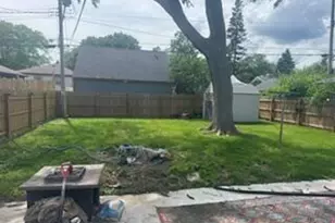 716 Indiana St, Racine, WI 53405 - Photo 2