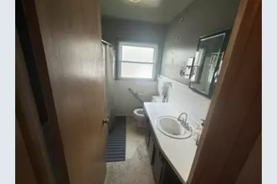 716  Indiana St, Racine, WI 53405 - Photo 14