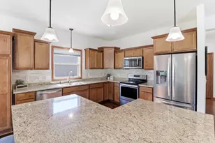 1004 Horner Dr, Racine, WI 53402 - Photo 24
