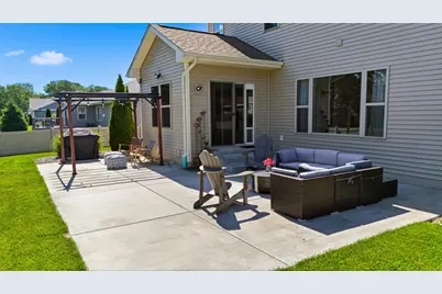 1004  Horner Dr, Racine, WI 53402 - Photo 14