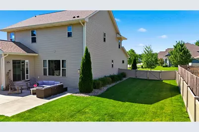 1004  Horner Dr, Racine, WI 53402 - Photo 8