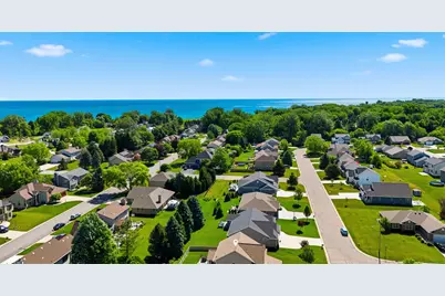 1004  Horner Dr, Racine, WI 53402 - Photo 50