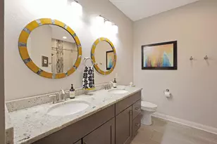 2914 W Villa Dr, Franklin, WI 53132 - Photo 18