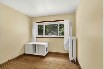 2762 S Linebarger Ter, Milwaukee, WI 53207 - Photo 24