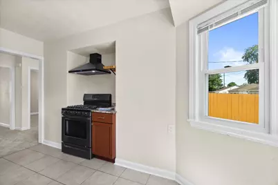 1810 S 53rd St, West Milwaukee, WI 53214 - Photo 14