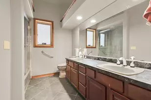 12084 W 7 Mile Rd, Racine, WI 53126 - Photo 18