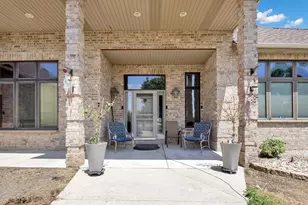 12084 W 7 Mile Rd, Racine, WI 53126 - Photo 2