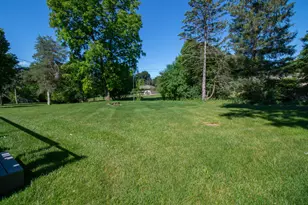 3325 Wilshire Rd, Brookfield, WI 53045 - Photo 6