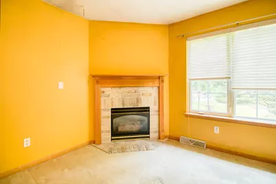 1907  Mallard Pointe Cir #H, Waukesha, WI 53189 - Photo 12