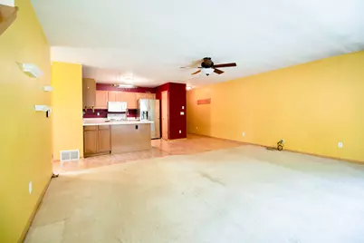 1907  Mallard Pointe Cir #H, Waukesha, WI 53189 - Photo 14