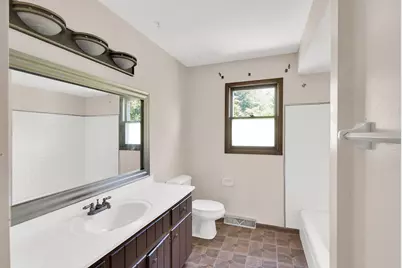 10124 W Vera Ave, Milwaukee, WI 53224 - Photo 26