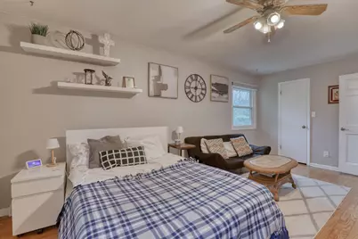 820 W Clovernook Ln, Glendale, WI 53217 - Photo 42