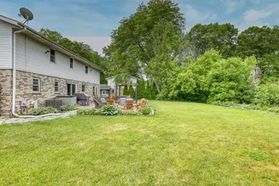 820 W Clovernook Ln, Glendale, WI 53217 - Photo 4
