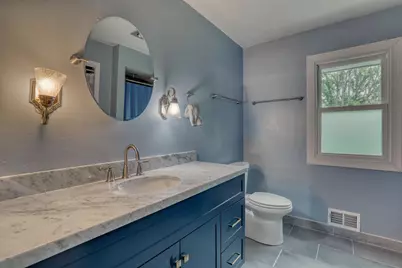 820 W Clovernook Ln, Glendale, WI 53217 - Photo 36