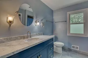 820 W Clovernook Ln, Glendale, WI 53217 - Photo 36