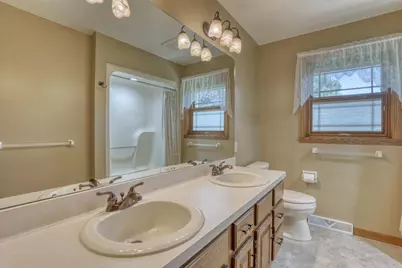 N106W7580  Chatham St, Cedarburg, WI 53012 - Photo 34
