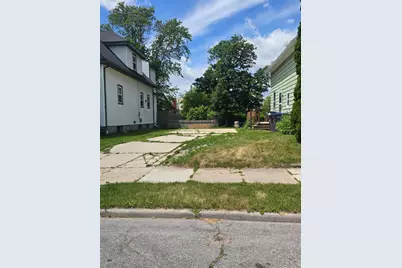 1508 S 14th St, Sheboygan, WI 53081 - Photo 2