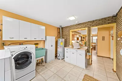 11307 W Garfield Ave, Wauwatosa, WI 53226 - Photo 22