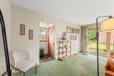 11307 W Garfield Ave, Wauwatosa, WI 53226 - Photo 10