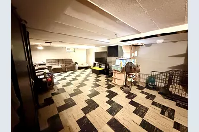 2914 S 76th St, West Allis, WI 53219 - Photo 20