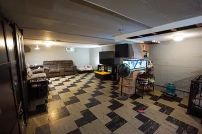 2914 S 76th St, West Allis, WI 53219 - Photo 18