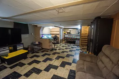 2914 S 76th St, West Allis, WI 53219 - Photo 20