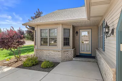 W155N6631  Blue Heron Dr, Menomonee Falls, WI 53051 - Photo 4