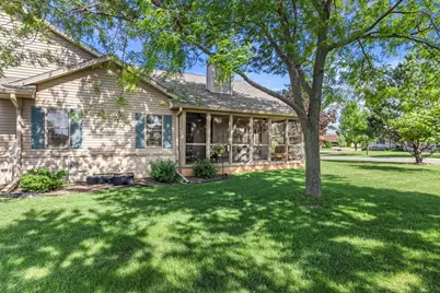 W155N6631  Blue Heron Dr, Menomonee Falls, WI 53051 - Photo 8