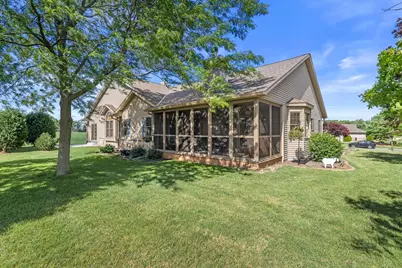 W155N6631  Blue Heron Dr, Menomonee Falls, WI 53051 - Photo 6