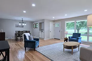 W136N7015 Claas Rd, Menomonee Falls, WI 53051 - Photo 18