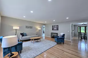 W136N7015 Claas Rd, Menomonee Falls, WI 53051 - Photo 14