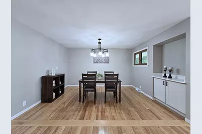 W136N7015  Claas Rd, Menomonee Falls, WI 53051 - Photo 20