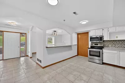 390  Dustin Dr #1-7, Brookfield, WI 53045 - Photo 14
