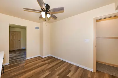 3662 S Brust Ave, Milwaukee, WI 53207 - Photo 12