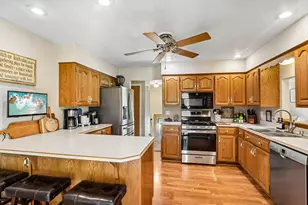 S86W31341 Meyer Dr, Mukwonago, WI 53149 - Photo 10
