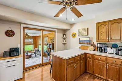 S86W31341  Meyer Dr, Mukwonago, WI 53149 - Photo 12