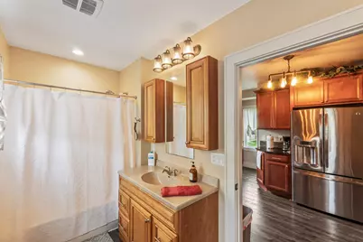 340  Park Ave #342, Pewaukee, WI 53072 - Photo 14
