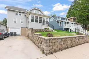 340 Park Ave, Pewaukee, WI 53072 - Photo 2