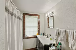 340 Park Ave, Pewaukee, WI 53072 - Photo 32